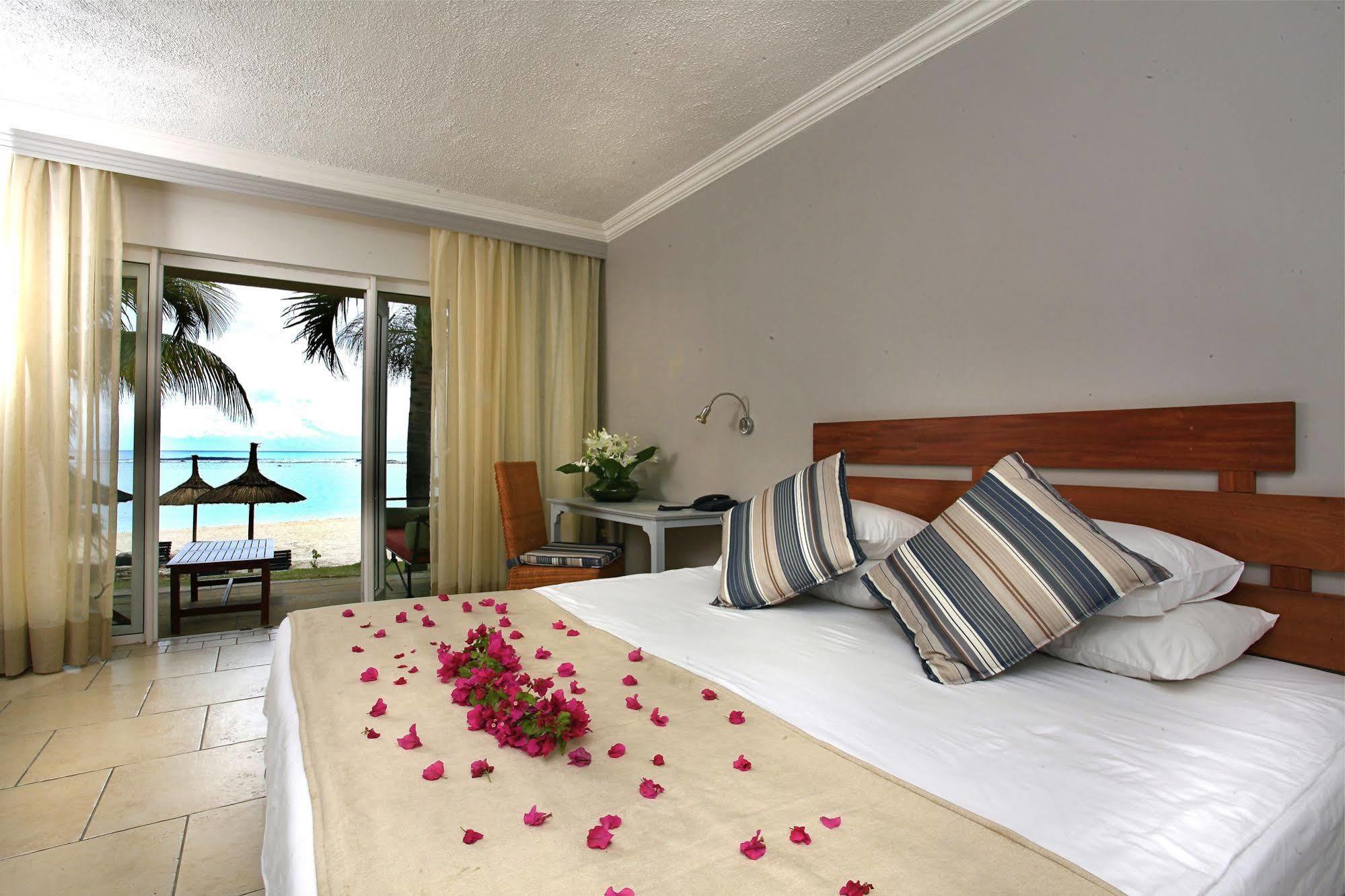 Villas Caroline Flic en Flac Exterior photo